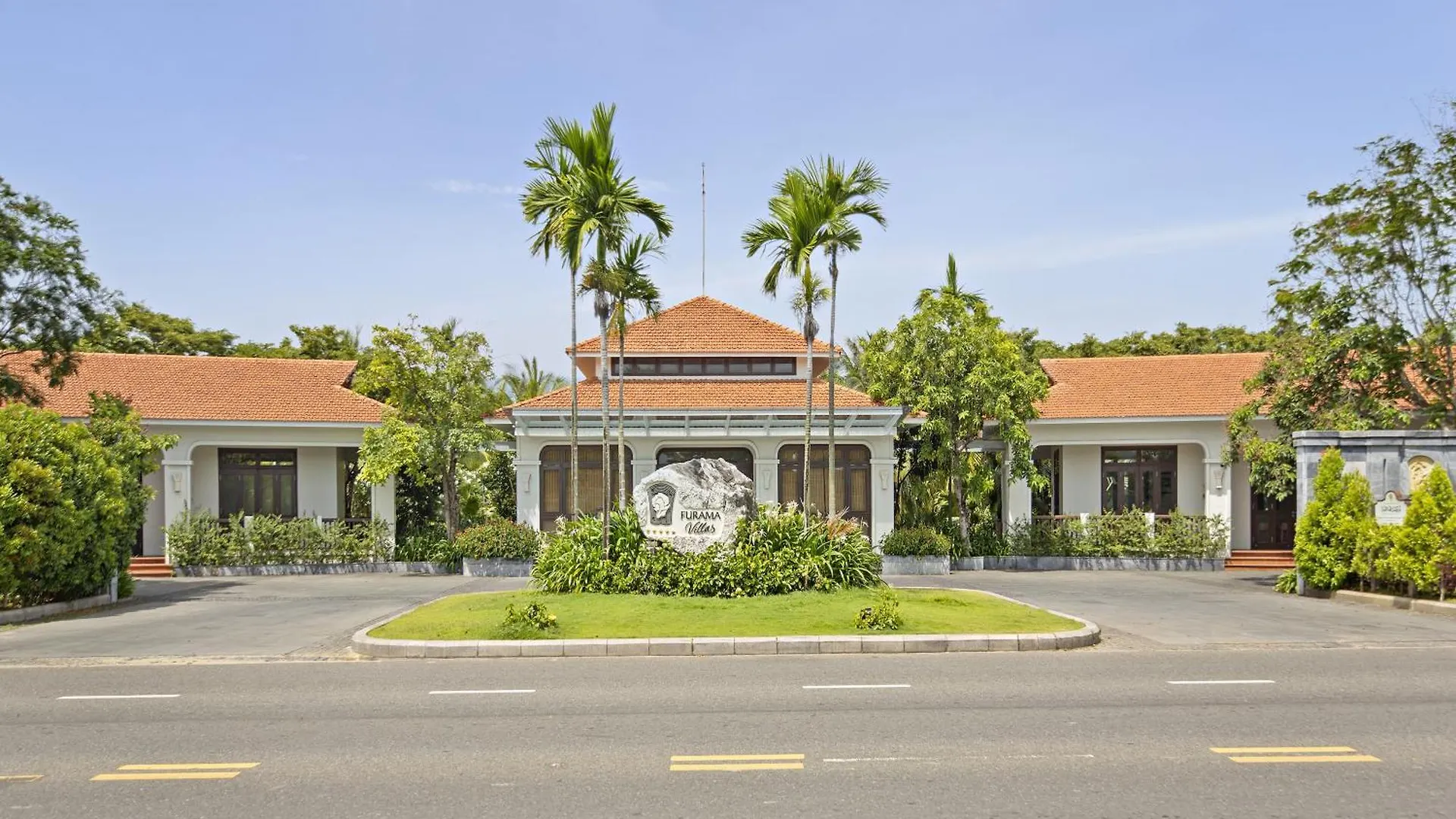 Purama Villas Beach Da Nang Resort
