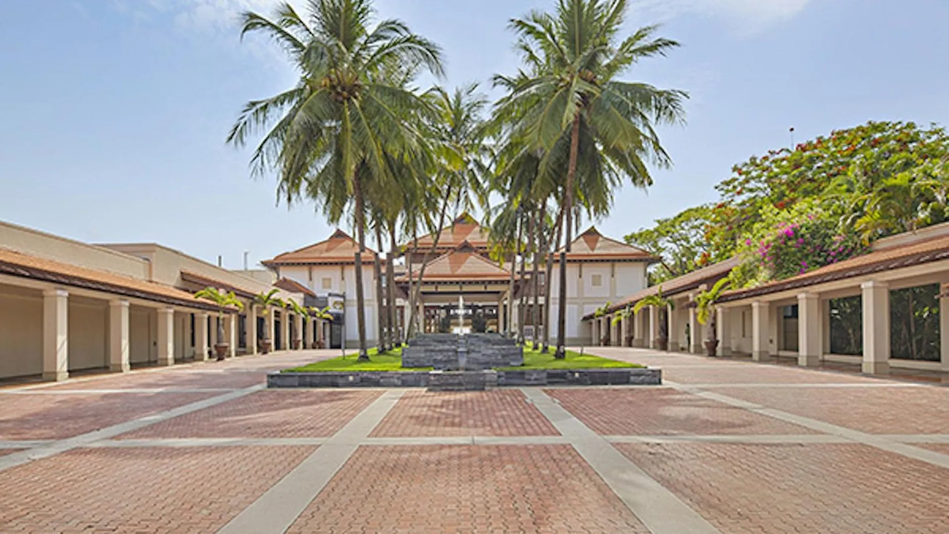 Purama Villas Beach Da Nang Resort