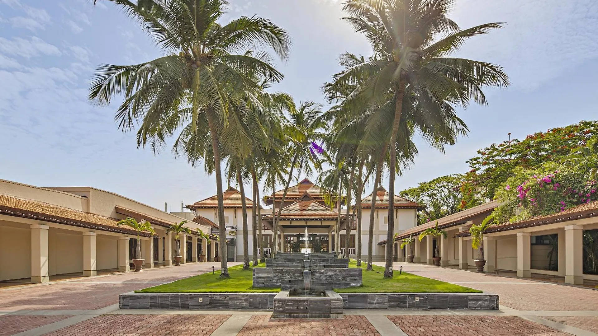 Purama Villas Beach Da Nang Resort