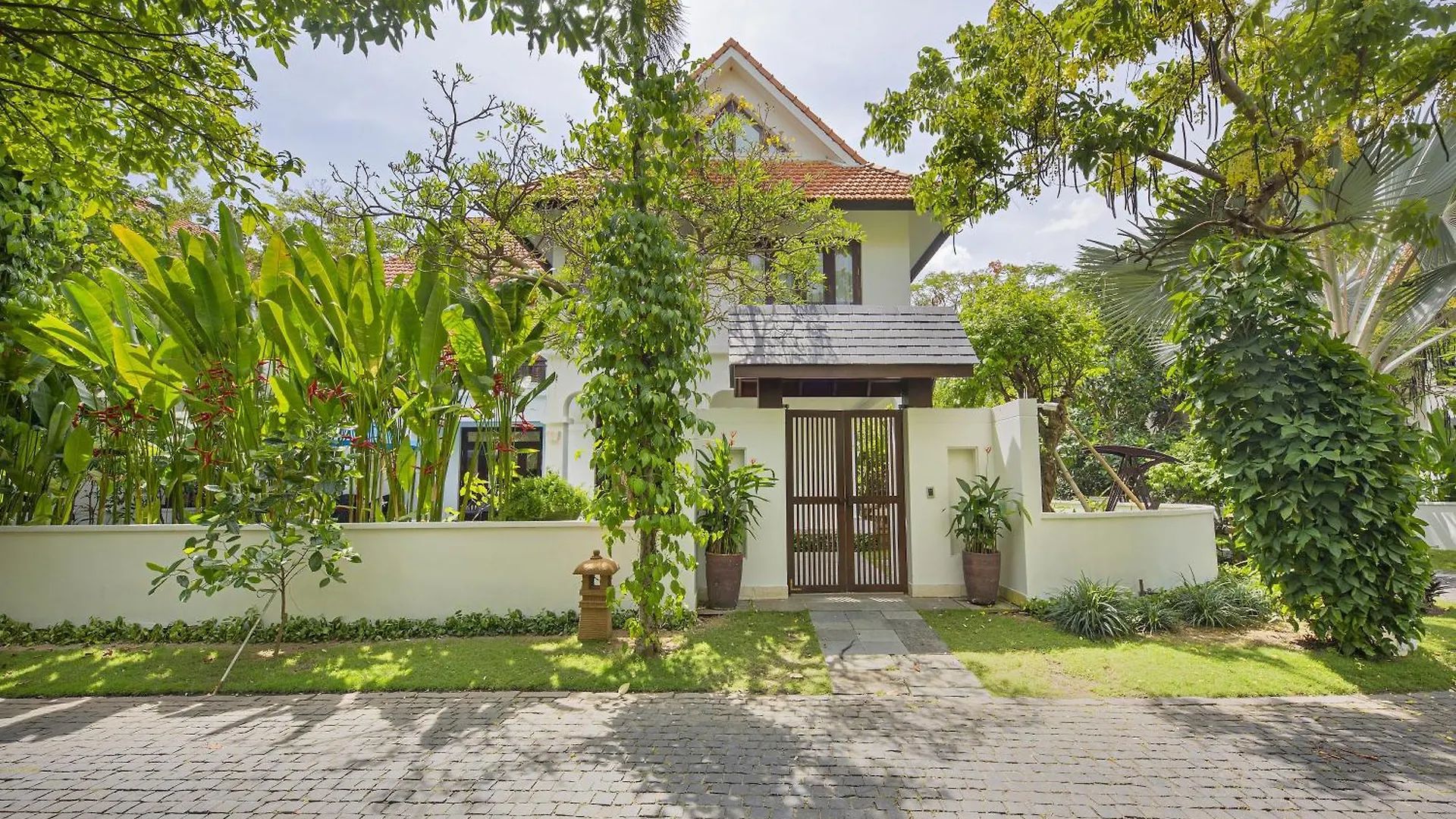 Purama Villas Beach Da Nang Resort Vietnam