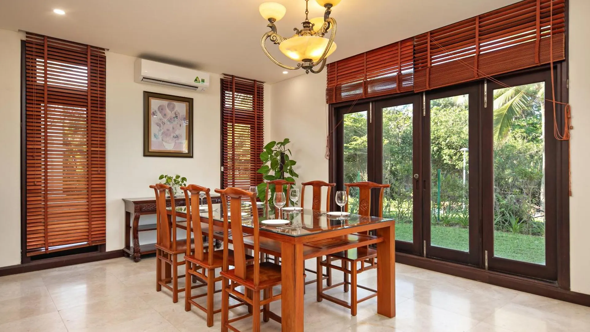 Purama Villas Beach Da Nang Resort