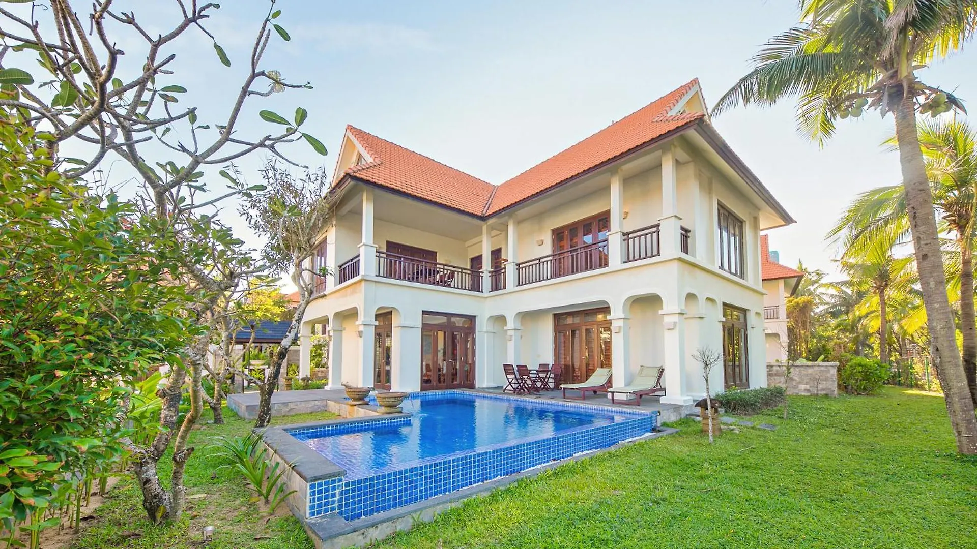 Purama Villas Beach Da Nang Resort